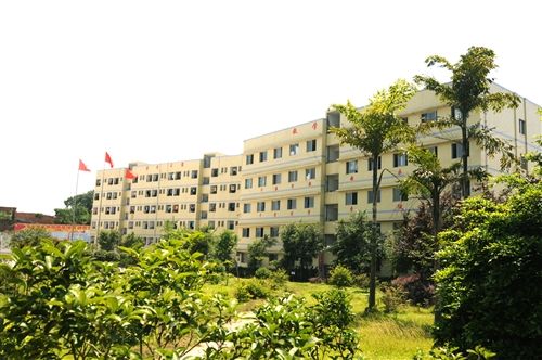 河南省驻马店财经学校