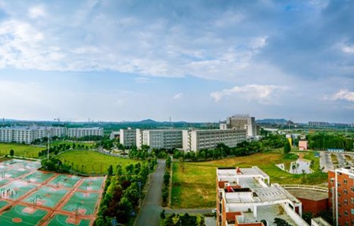 河南煤炭卫生学校2022年学费多少